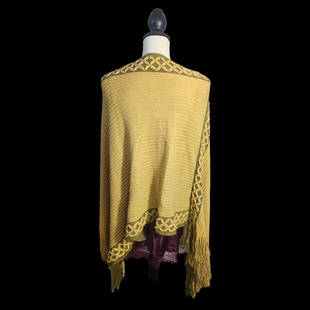 Knitted Poncho - Picture 8 of 10